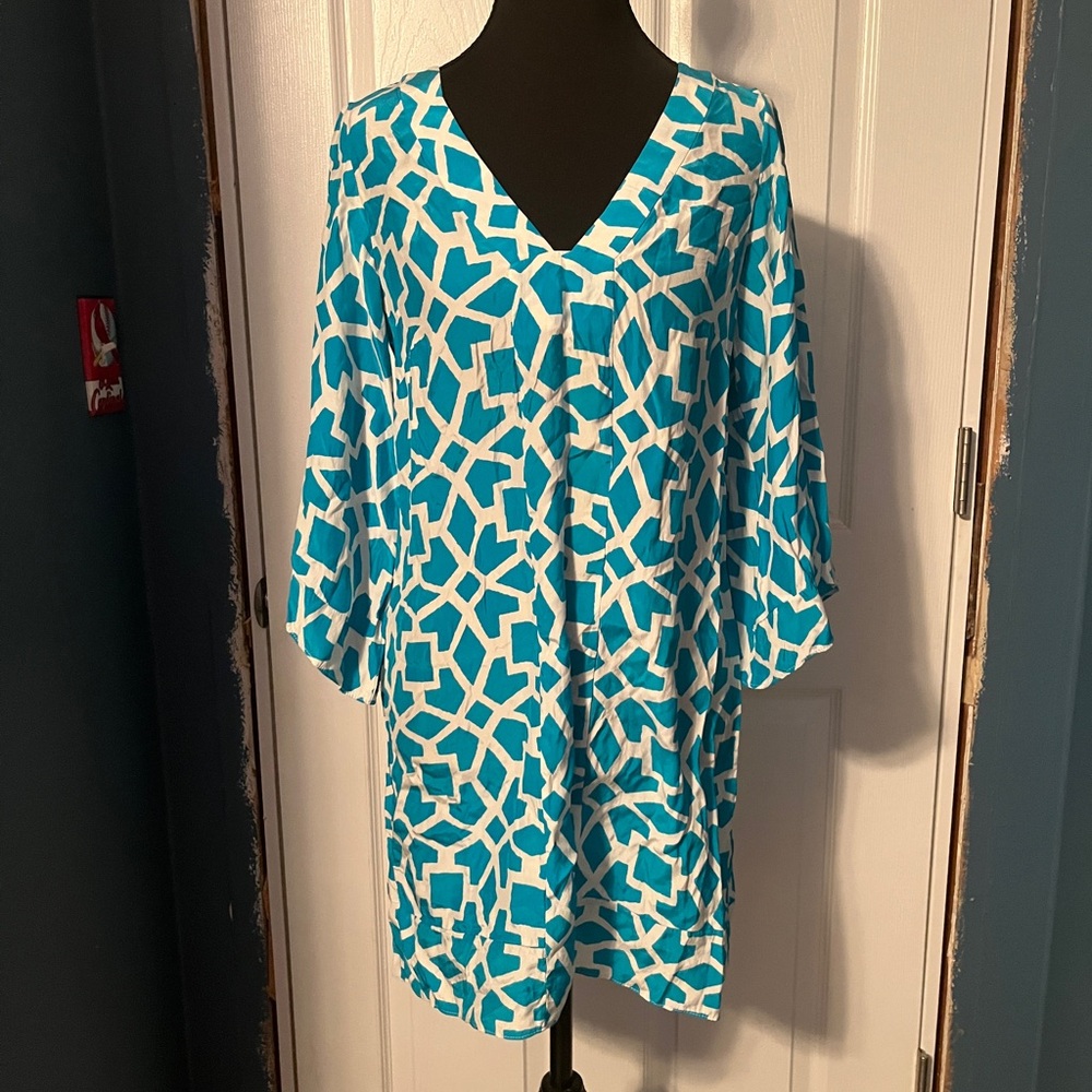 EUC- Vibrant Teal and White Geometric Pattern Dress